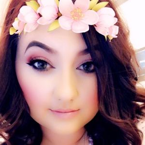 Meet your Posher, Vanessa